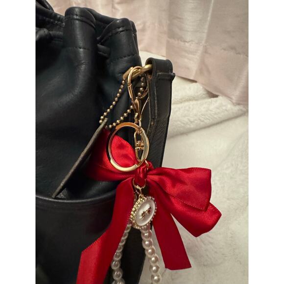 Vintage 1990s Coach Navy Leather Bucket Drawstring Crossbody - Picture 3 of 9